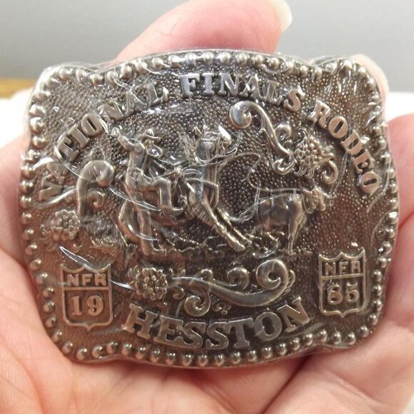 NOS 1985 Hesston National Finals Rodeo Miniature Cowboy Belt Buckle - Picture 10 of 10